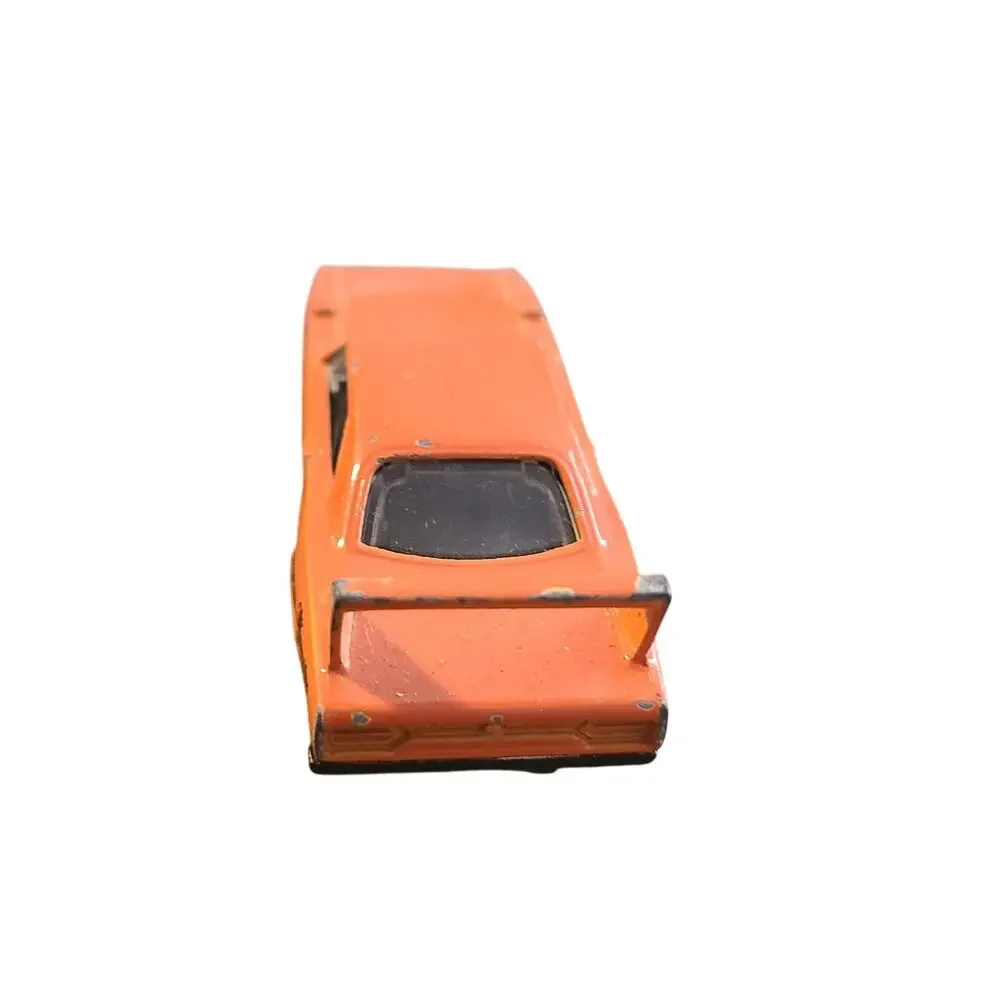 PLYMOUTH SUPERBIRD CHRYSLER GROUP SCALE 1/64 TOY CAR